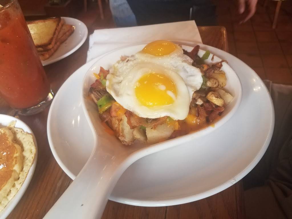 Gilhooleys Grande Saloon Inc | restaurant | 3901 W 103rd St, Chicago, IL 60655, USA | 7732332200 OR +1 773-233-2200