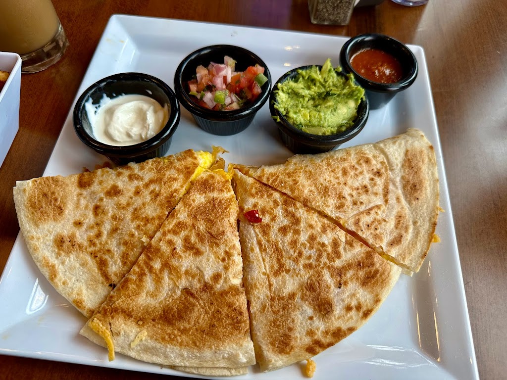 Crystal Lake Junction | restaurant | 88b Railroad St, Crystal Lake, IL 60014, USA | 7799947925 OR +1 779-994-7925