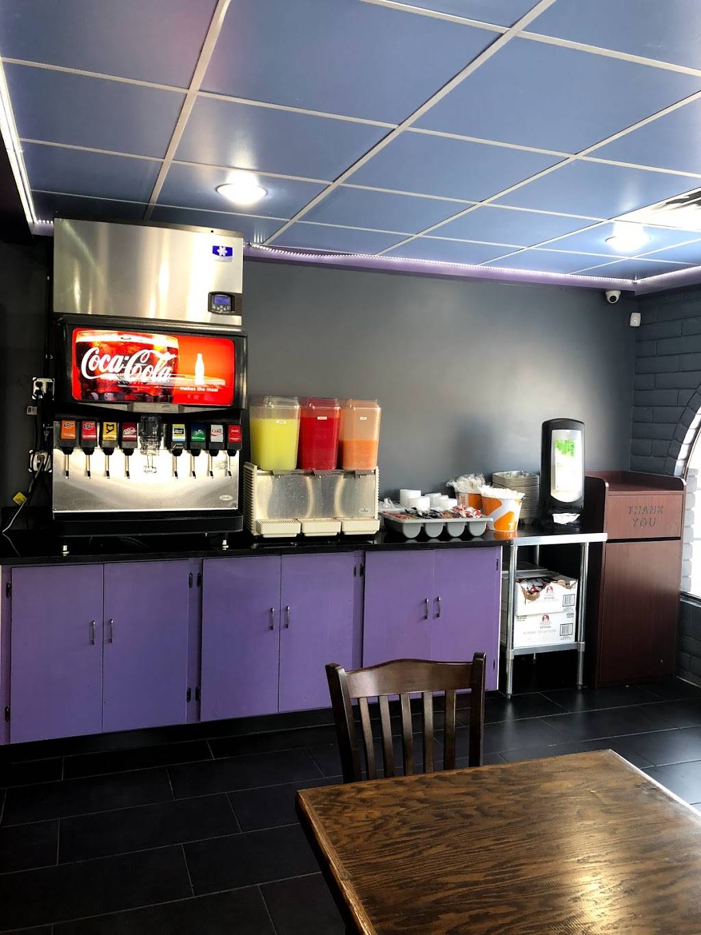 Touchdown Wings | restaurant | 4921 Brainerd Rd, Chattanooga, TN 37411, USA | 4235088682 OR +1 423-508-8682