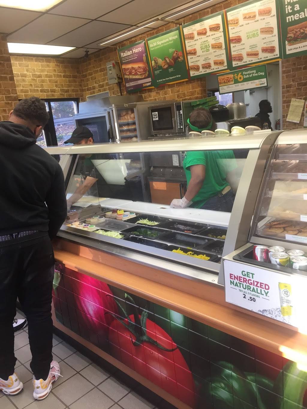 Subway | restaurant | 950 Ridge Ave, Pittsburgh, PA 15212, USA | 4123212384 OR +1 412-321-2384