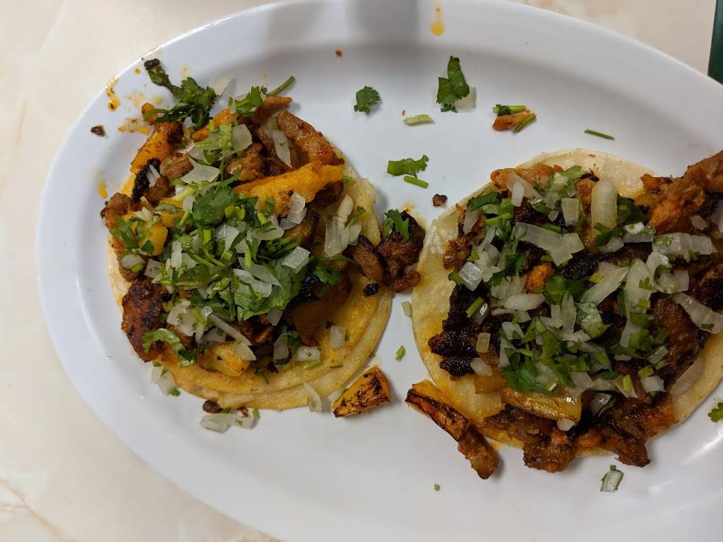 TORTAS AHOGADAS GEORGE | restaurant | 9550 W Van Buren St Suite #17, Tolleson, AZ 85353, USA | 6239075257 OR +1 623-907-5257