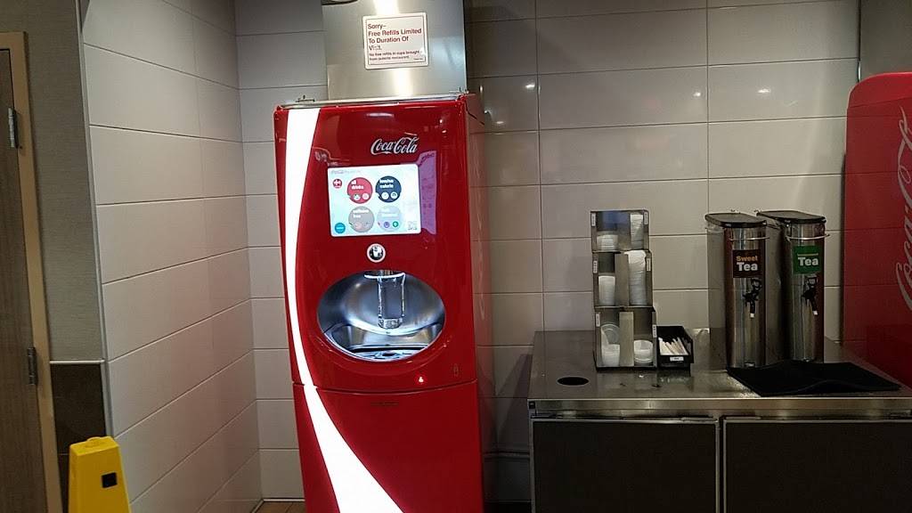 McDonalds | cafe | 5215 W Walnut, Visalia, CA 93277, USA | 5596363323 OR +1 559-636-3323