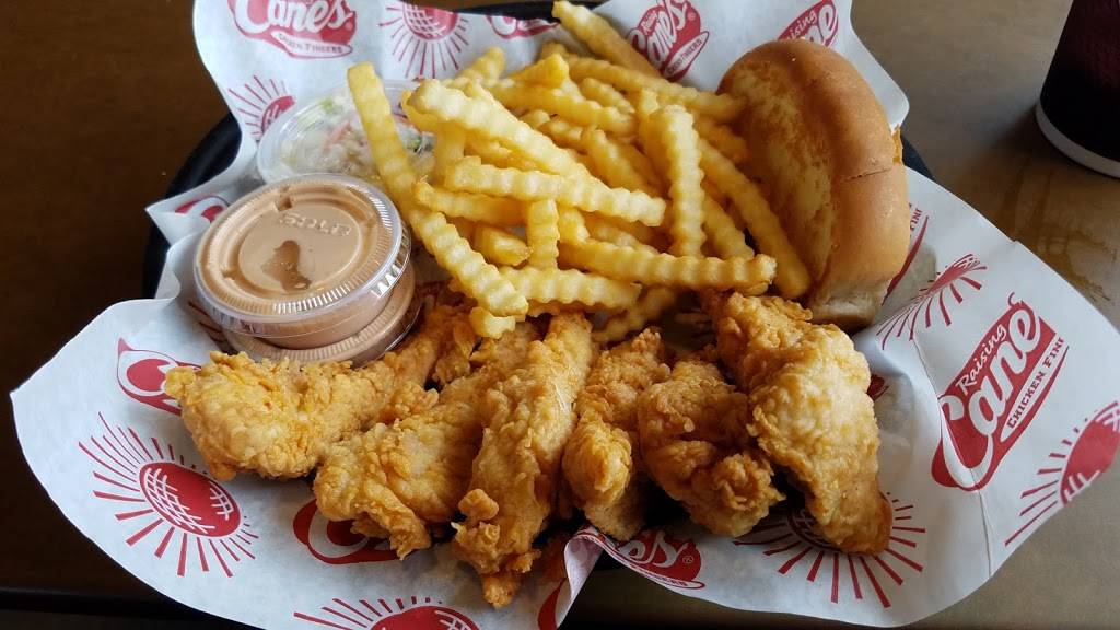 Raising Canes Chicken Fingers | meal takeaway | 7234 Northwest Expy, Oklahoma City, OK 73132, USA | 4057201175 OR +1 405-720-1175