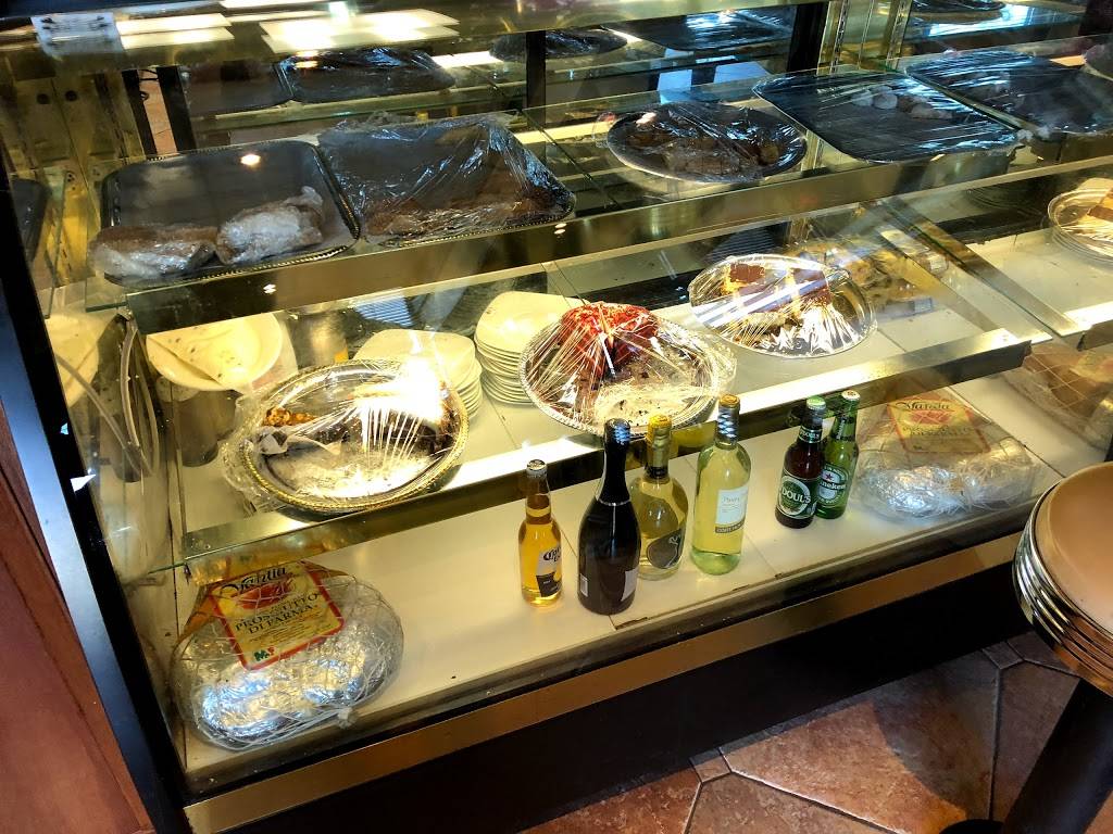 Papa Ciros | restaurant | 1624 Marcus Ave, New Hyde Park, NY 11040, USA | 5163544051 OR +1 516-354-4051