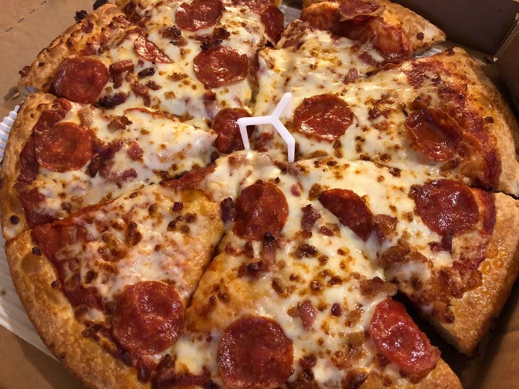 Pizza Hut | meal takeaway | 2413 Memorial Ave, Lynchburg, VA 24501, USA | 4348451433 OR +1 434-845-1433