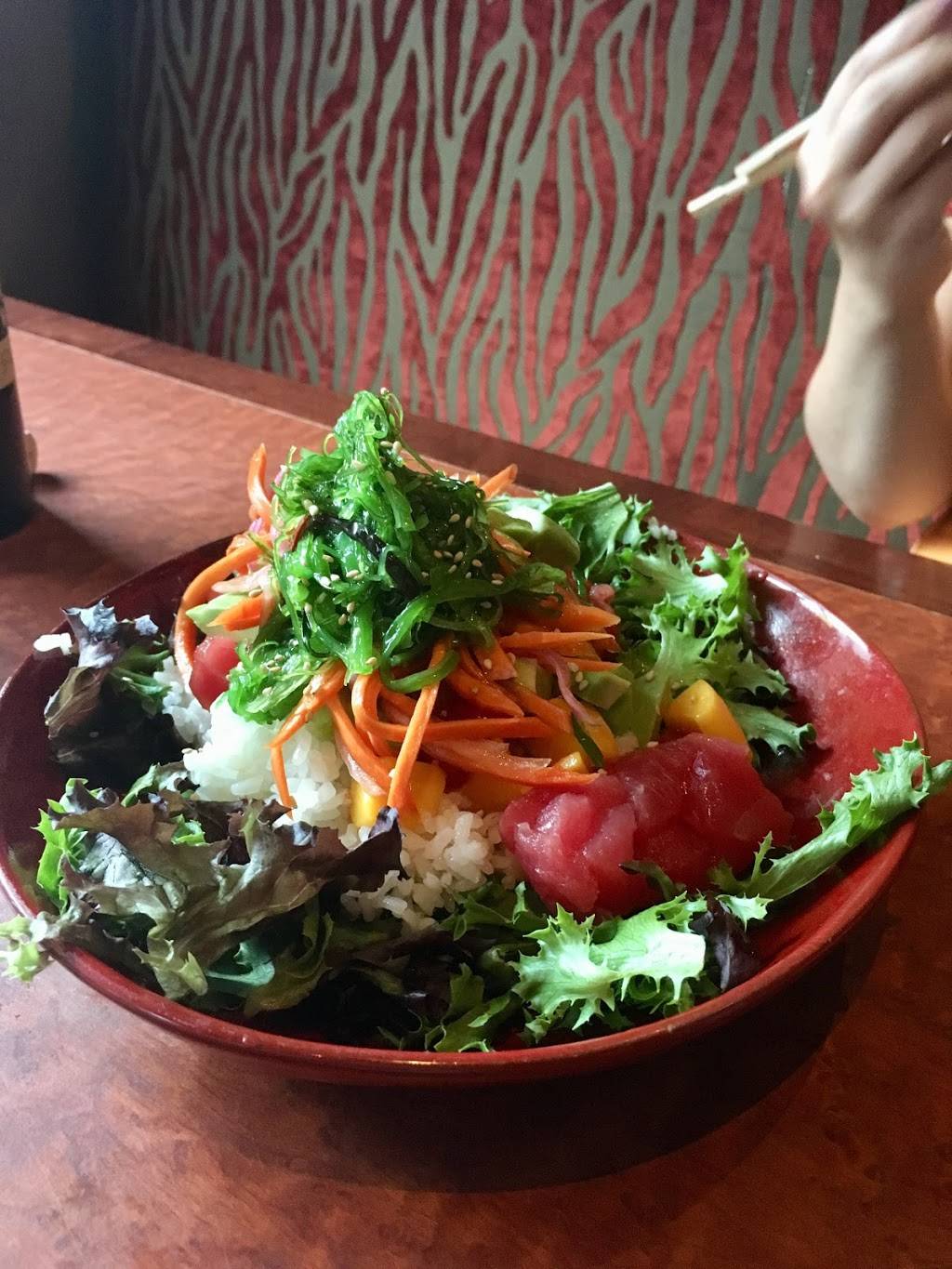 CRAVE American Kitchen & Sushi Bar (Woodbury Lakes - Woodbury) | restaurant | 9100 Hudson Rd #108, Woodbury, MN 55125, USA | 6517561000 OR +1 651-756-1000