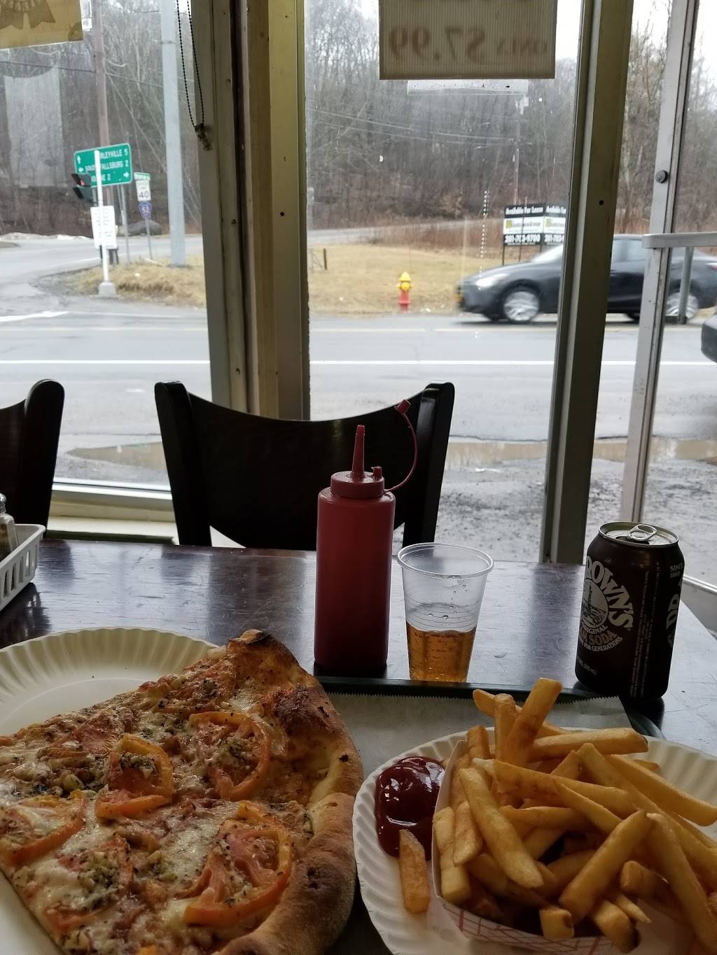 Sprinkles Kosher Pizza | restaurant | 5670 NY-42, Woodbourne, NY 12788, USA | 8454340200 OR +1 845-434-0200