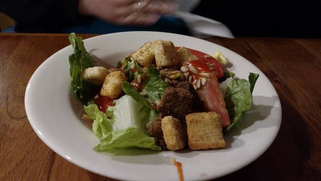 The Quart House | restaurant | 100 S Main St, LaBelle, FL 33935, USA | 8636747141 OR +1 863-674-7141