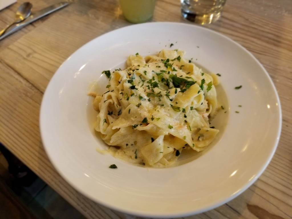 MangiPasta | restaurant | 608 E 187th St, Bronx, NY 10458, USA | 7189330100 OR +1 718-933-0100