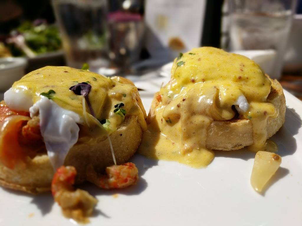 Le Garage | restaurant | 85 Liberty Ship Way #109, Sausalito, CA 94965, USA | 4153325625 OR +1 415-332-5625