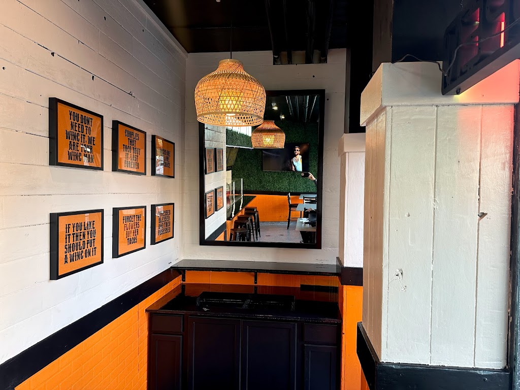 Tacos N Wings | restaurant | 341 S Garey Ave, Pomona, CA 91766, USA | 9096714177 OR +1 909-671-4177