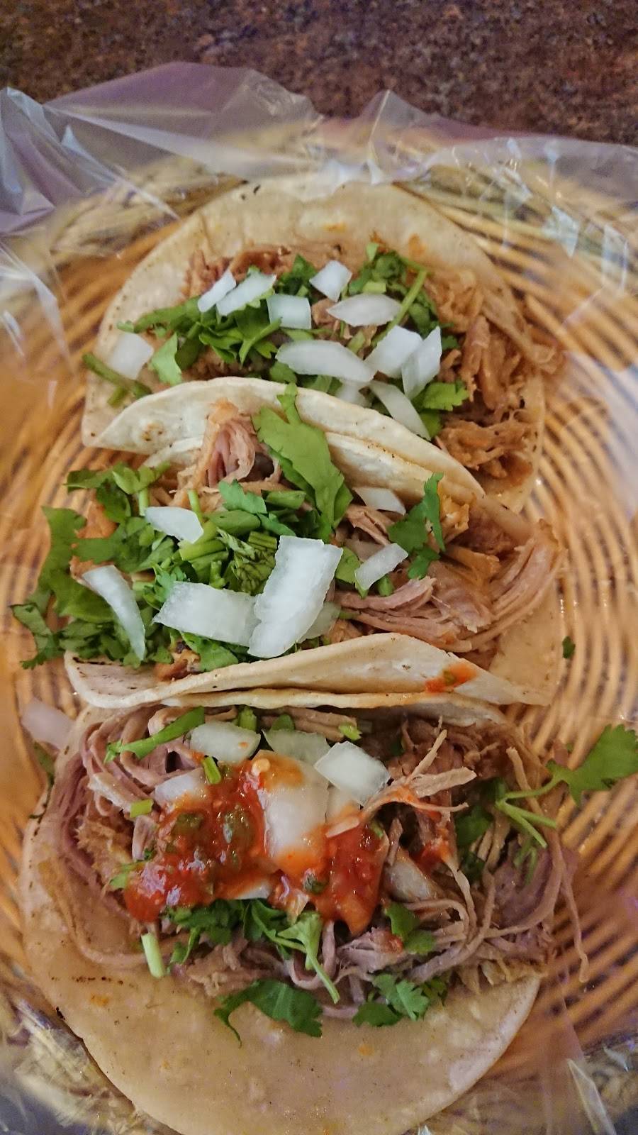 Rebozos | restaurant | 126 Rogers Rd, York, ON M6E 4B4, Canada | 4166585001 OR +1 416-658-5001