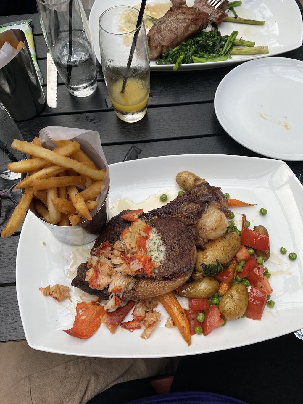 Patrick Steakhouse | restaurant | 227 Rogers Ave, Brooklyn, NY 11225, USA | 3477899976 OR +1 347-789-9976