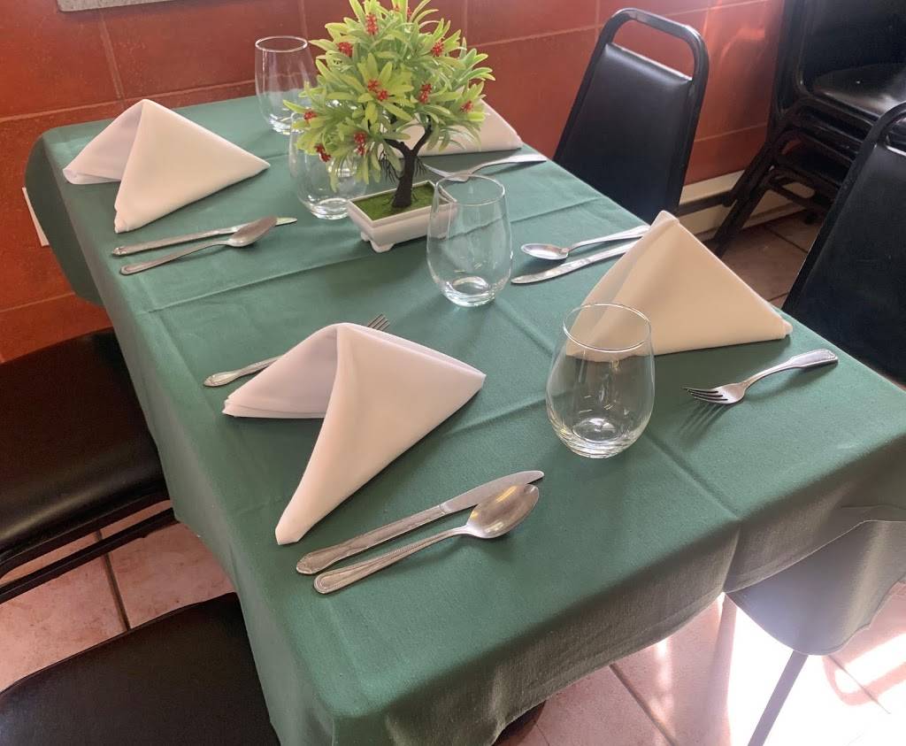 Portugal BBQ | restaurant | 207 Clark Pl, Elizabeth, NJ 07206, USA | 9085580891 OR +1 908-558-0891