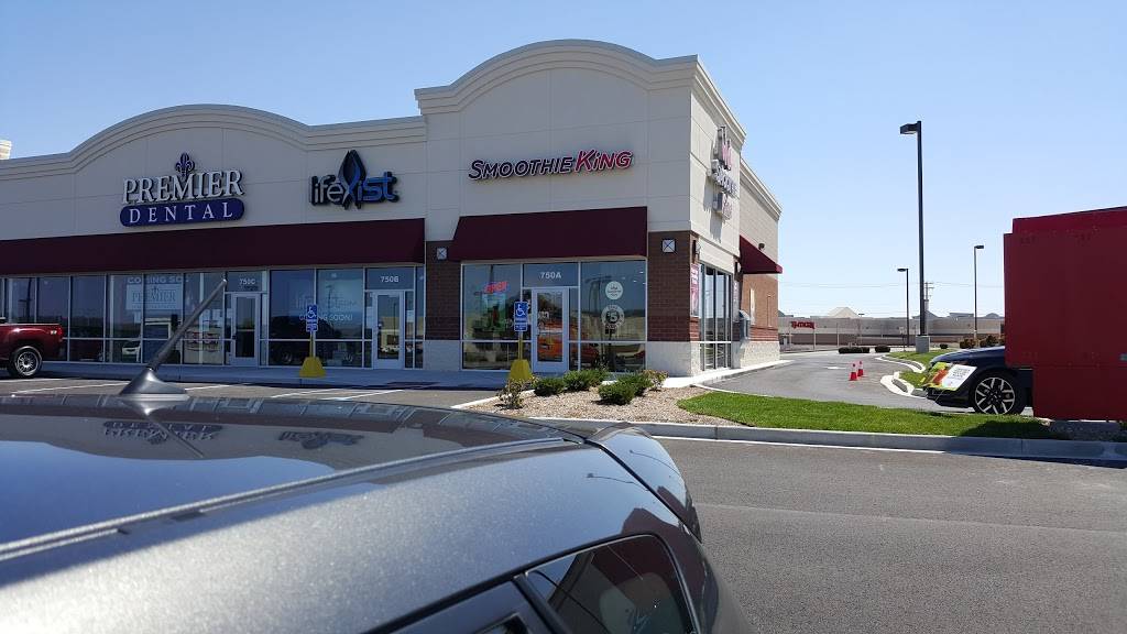 Smoothie King | restaurant | 750 Gravois Bluffs Blvd a, Fenton, MO 63026, USA | 6366787518 OR +1 636-678-7518