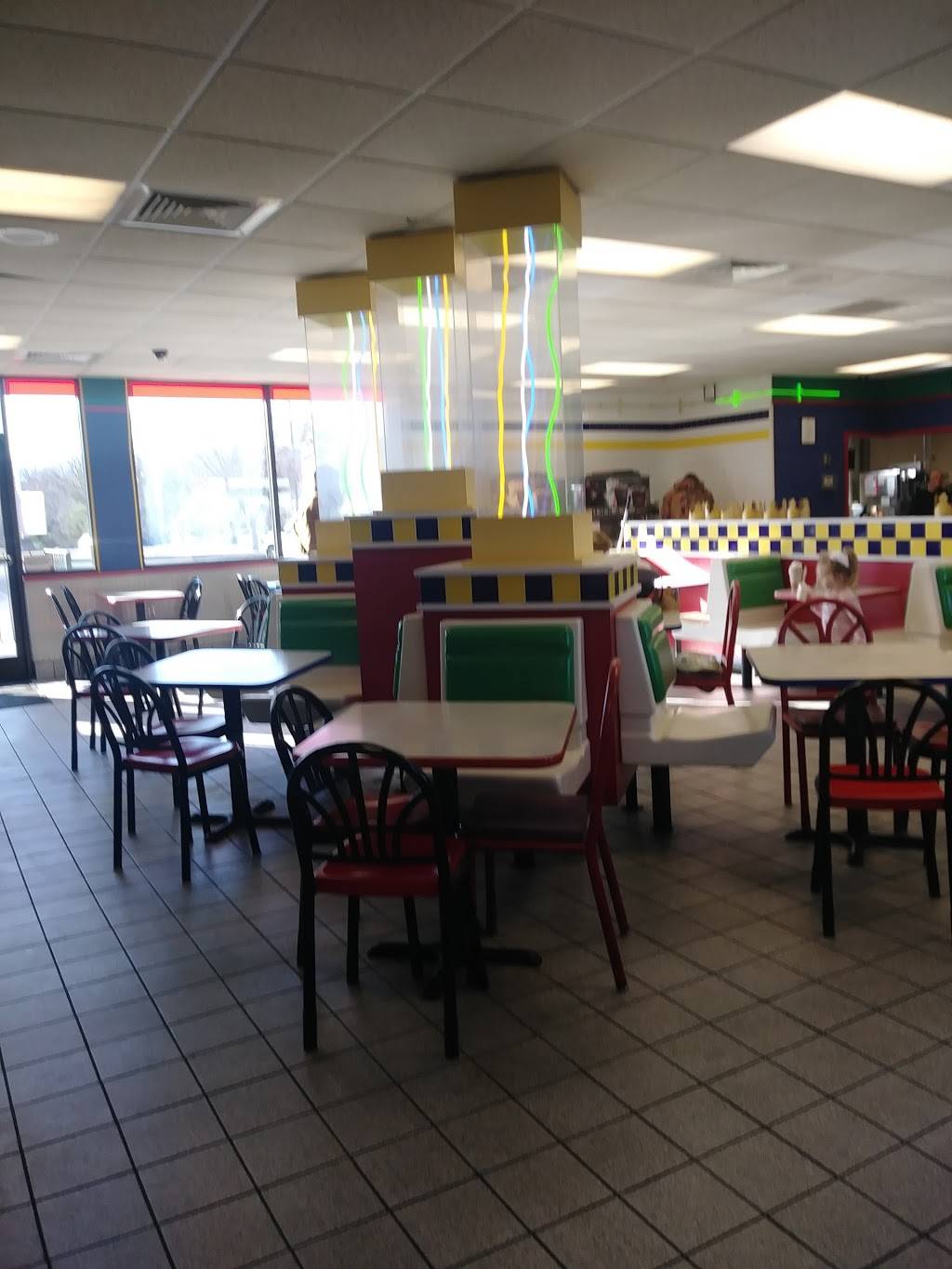 Burger King | restaurant | 114 Sheraton Dr, Salem, VA 24153, USA | 5405622578 OR +1 540-562-2578