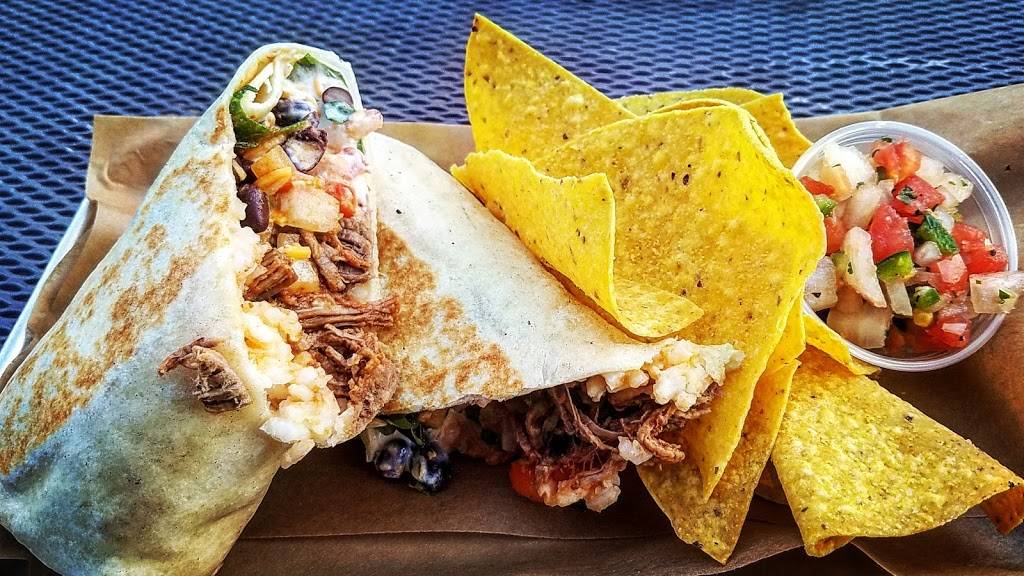 Hamptons On King | restaurant | 234 King Ave, Columbus, OH 43201, USA | 6142992099 OR +1 614-299-2099