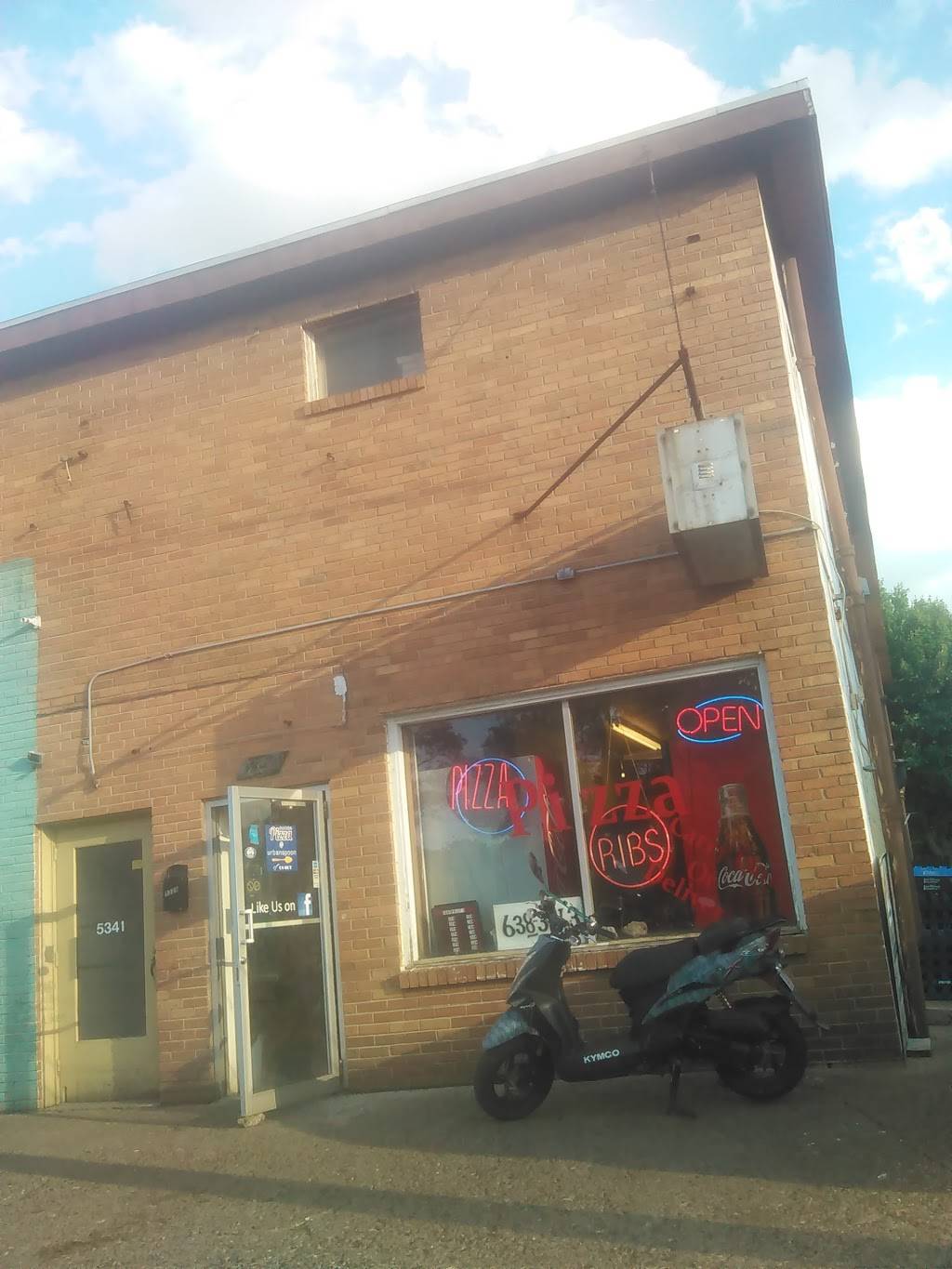 Aunt Pollys Pizza Ribs & Chicken Delivery | restaurant | 5339 English Ave, Indianapolis, IN 46219, USA | 3176383663 OR +1 317-638-3663