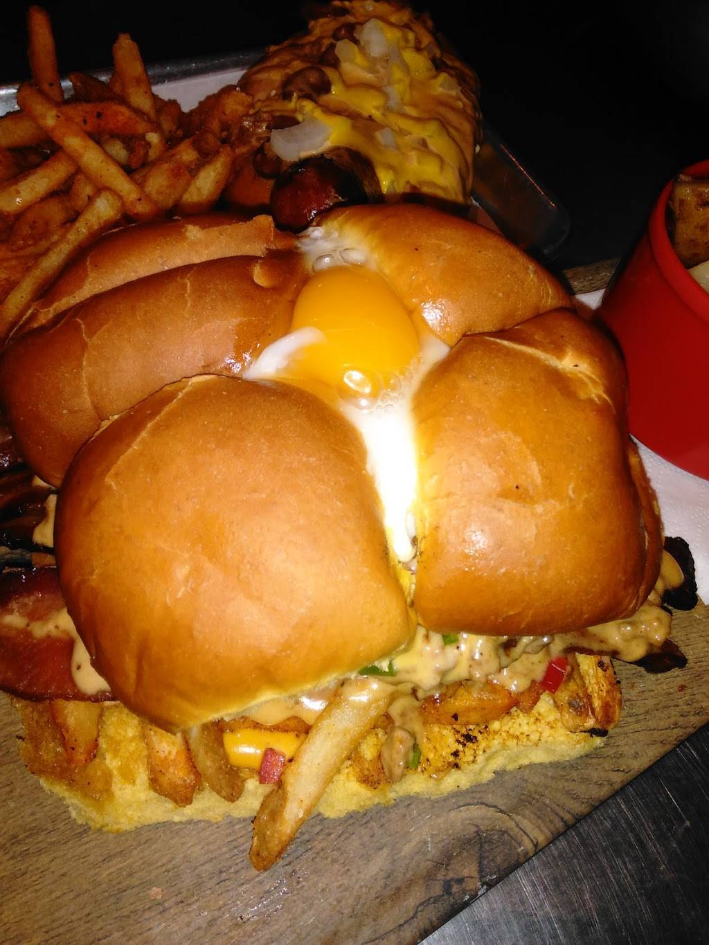 Hoptinger Bier Garden & Sausage House | restaurant | 1037 Park St, Jacksonville, FL 32204, USA | 9049034112 OR +1 904-903-4112