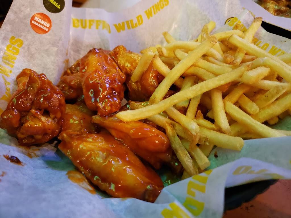 Buffalo Wild Wings | meal takeaway | 17020 Twin Lakes Ave, Marysville, WA 98270, USA | 3606525349 OR +1 360-652-5349