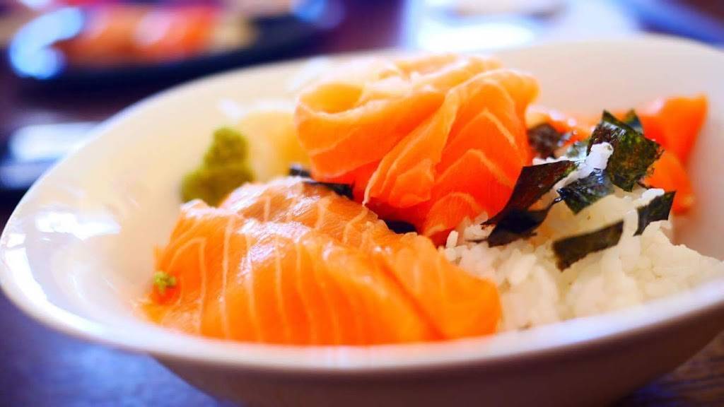 Sushi House | restaurant | 2804 W Michigan Ave #102, Kalamazoo, MI 49006, USA | 2694432233 OR +1 269-443-2233