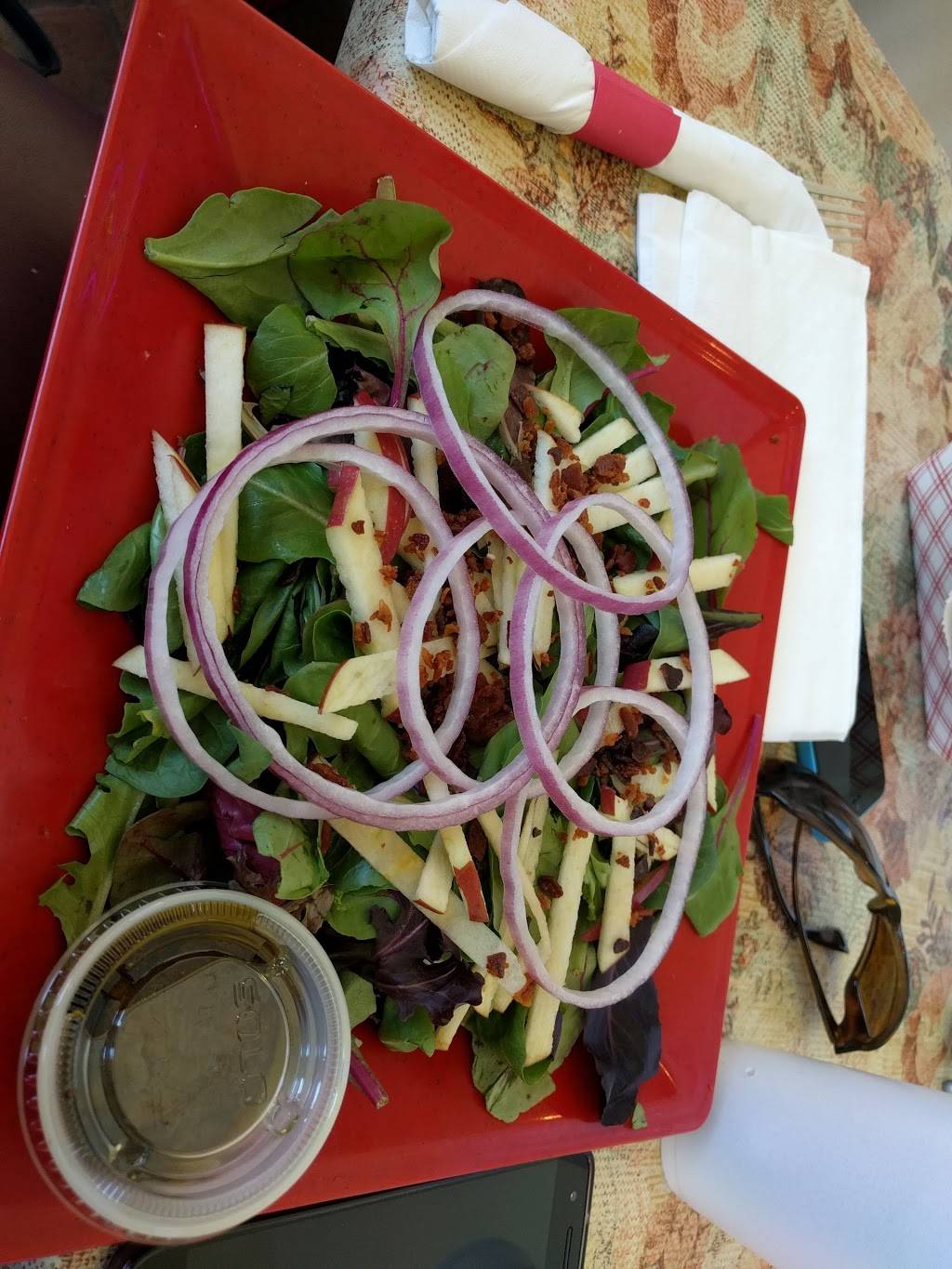 Red Onion Eatery | restaurant | 3001 Ocean Dr SUITE 107, Vero Beach, FL 32963, USA | 7724928881 OR +1 772-492-8881