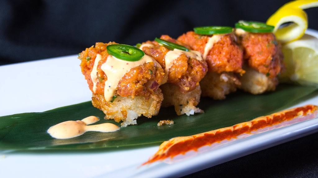 Sushi Mango | restaurant | 9579 S University Blvd #150, Highlands Ranch, CO 80126, USA | 7203480773 OR +1 720-348-0773