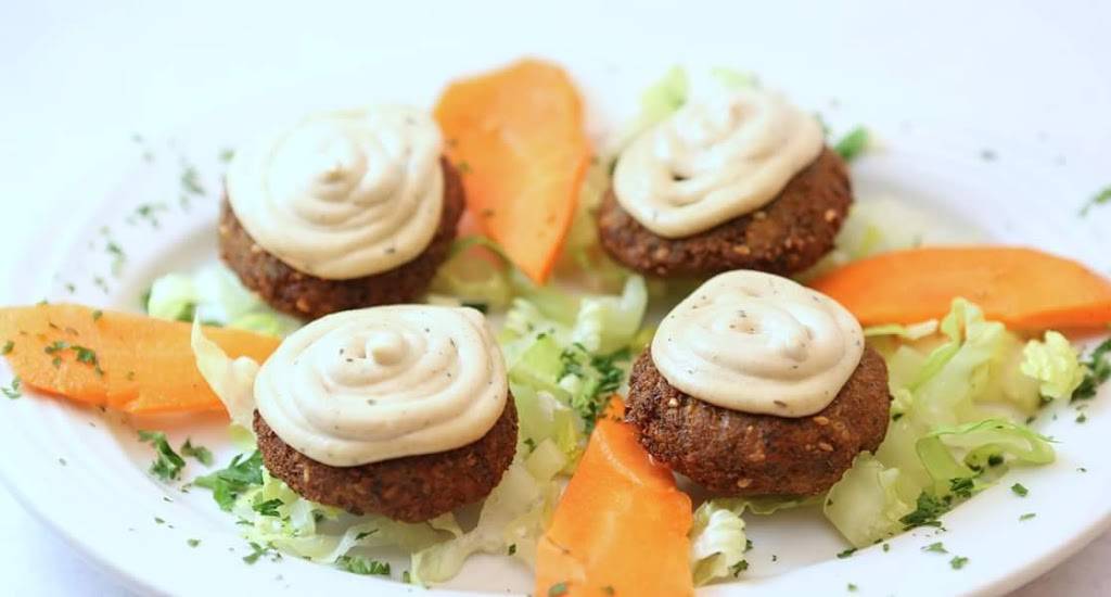 Lisas Mediterranean Cuisine | restaurant | 28 Oak St, Ridgewood, NJ 07450, USA | 2012518686 OR +1 201-251-8686