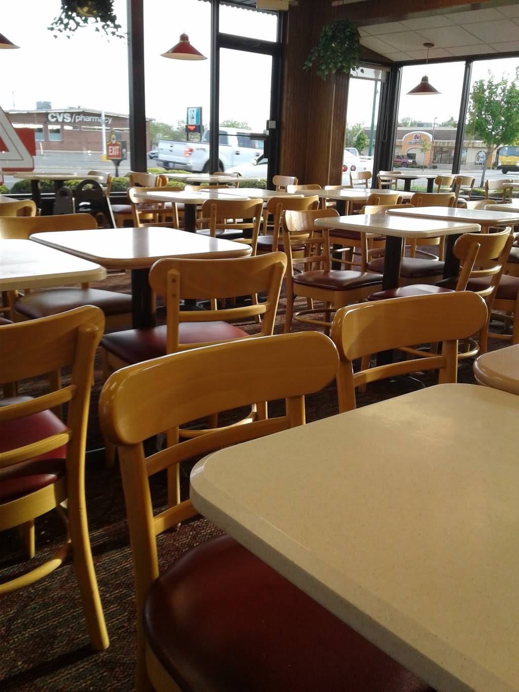 Wendys | restaurant | 734 Scioto St, Urbana, OH 43078, USA | 9376521104 OR +1 937-652-1104