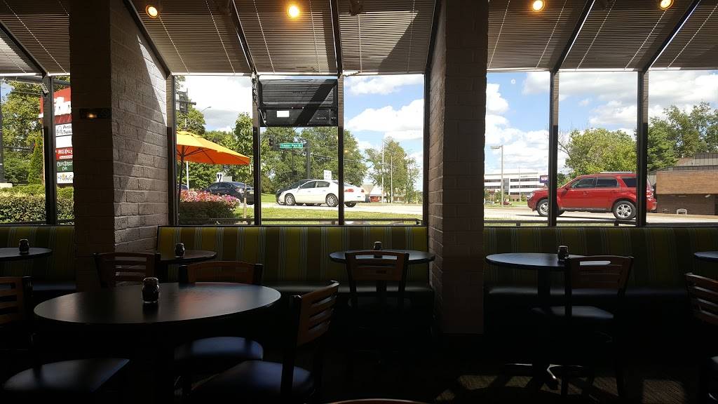 Crazy Bowls and Wraps | restaurant | 12704 Olive Blvd, St. Louis, MO 63141, USA | 3147869727 OR +1 314-786-9727