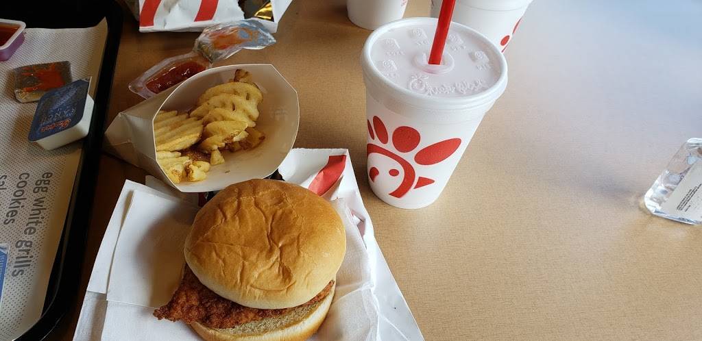 Chick-fil-A | restaurant | 10790 Park Blvd N, Seminole, FL 33772, USA | 7273980777 OR +1 727-398-0777