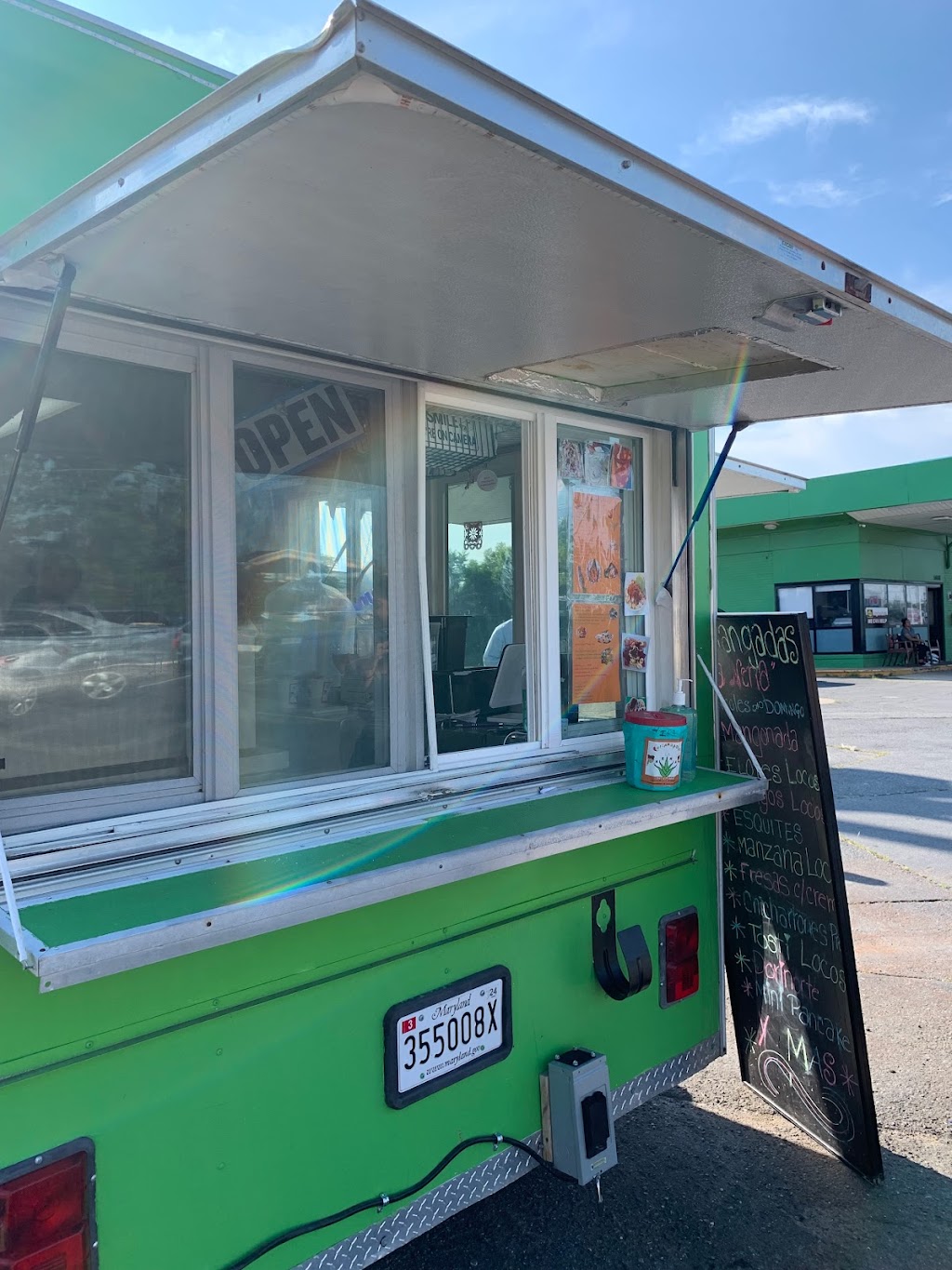 Chilangadas "La Nena" | restaurant | 5608 Buckeystown Pike, Frederick, MD 21704, USA | 2404096660 OR +1 240-409-6660