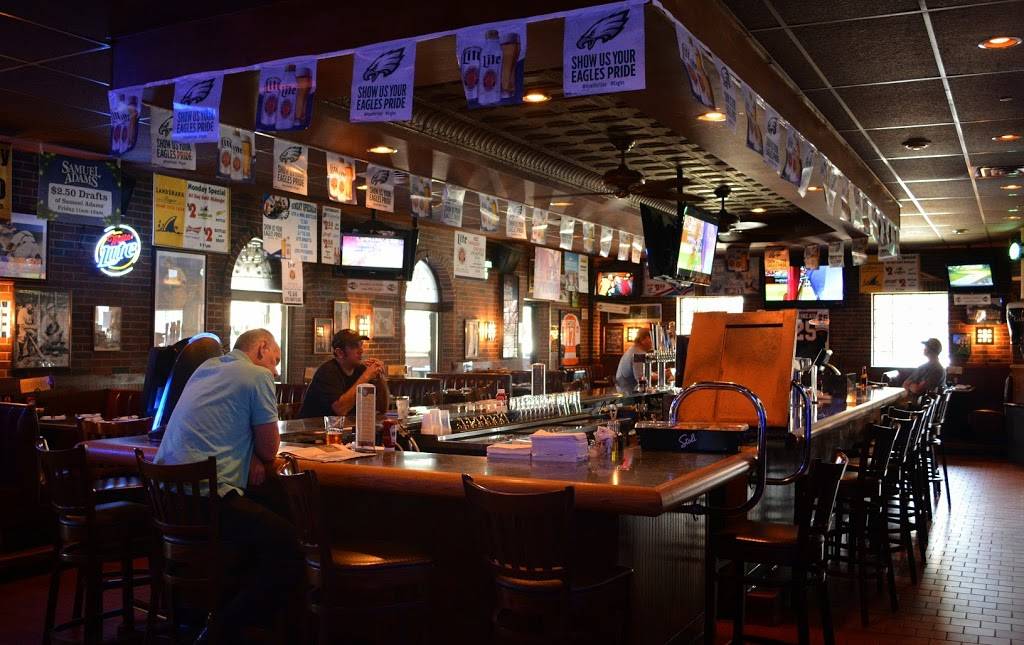 Barnabys of Ridley | restaurant | 2107 MacDade Boulevard, Holmes, PA 19043, USA | 6105225400 OR +1 610-522-5400