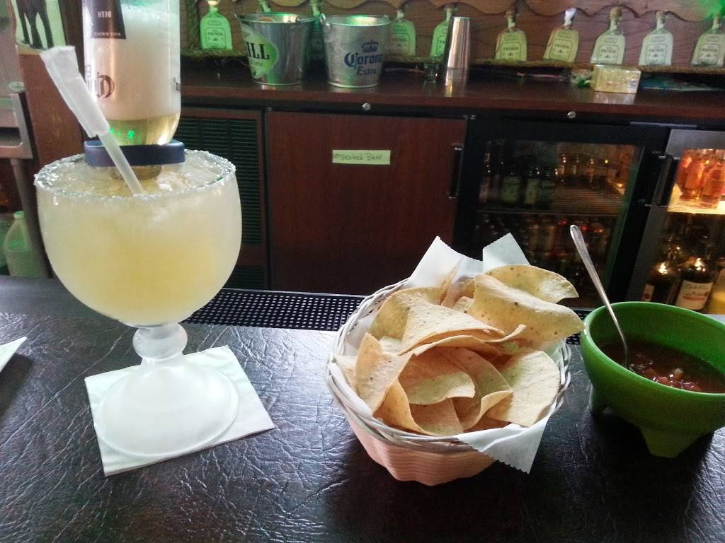 Restaurante La Salsa | restaurant | 119 E Oklahoma Ave, Milwaukee, WI 53207, USA | 4144830522 OR +1 414-483-0522