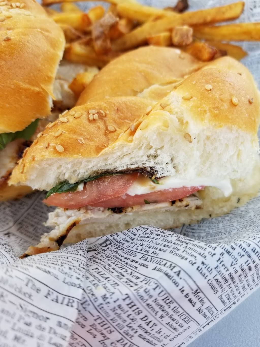 Friendly Reds | restaurant | 22 Haverhill Rd, Windham, NH 03087, USA | 6034377251 OR +1 603-437-7251