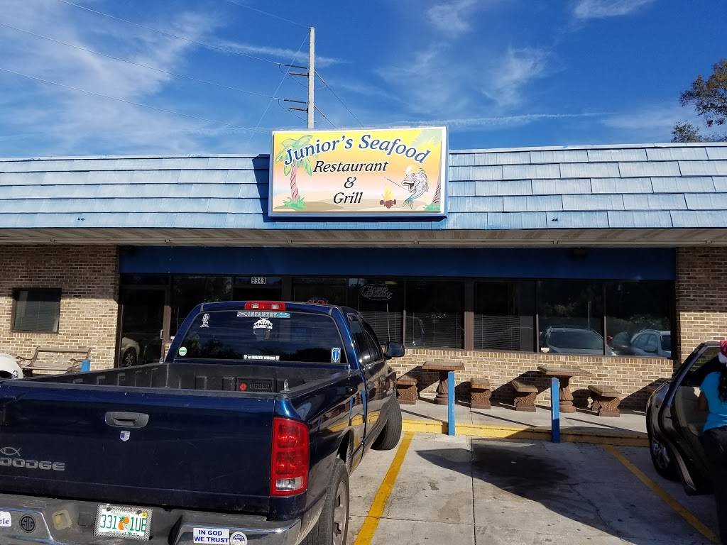 Juniors Seafood Restaurant and Grill | restaurant | 9349 Main St N, Jacksonville, FL 32218, USA | 9047519180 OR +1 904-751-9180