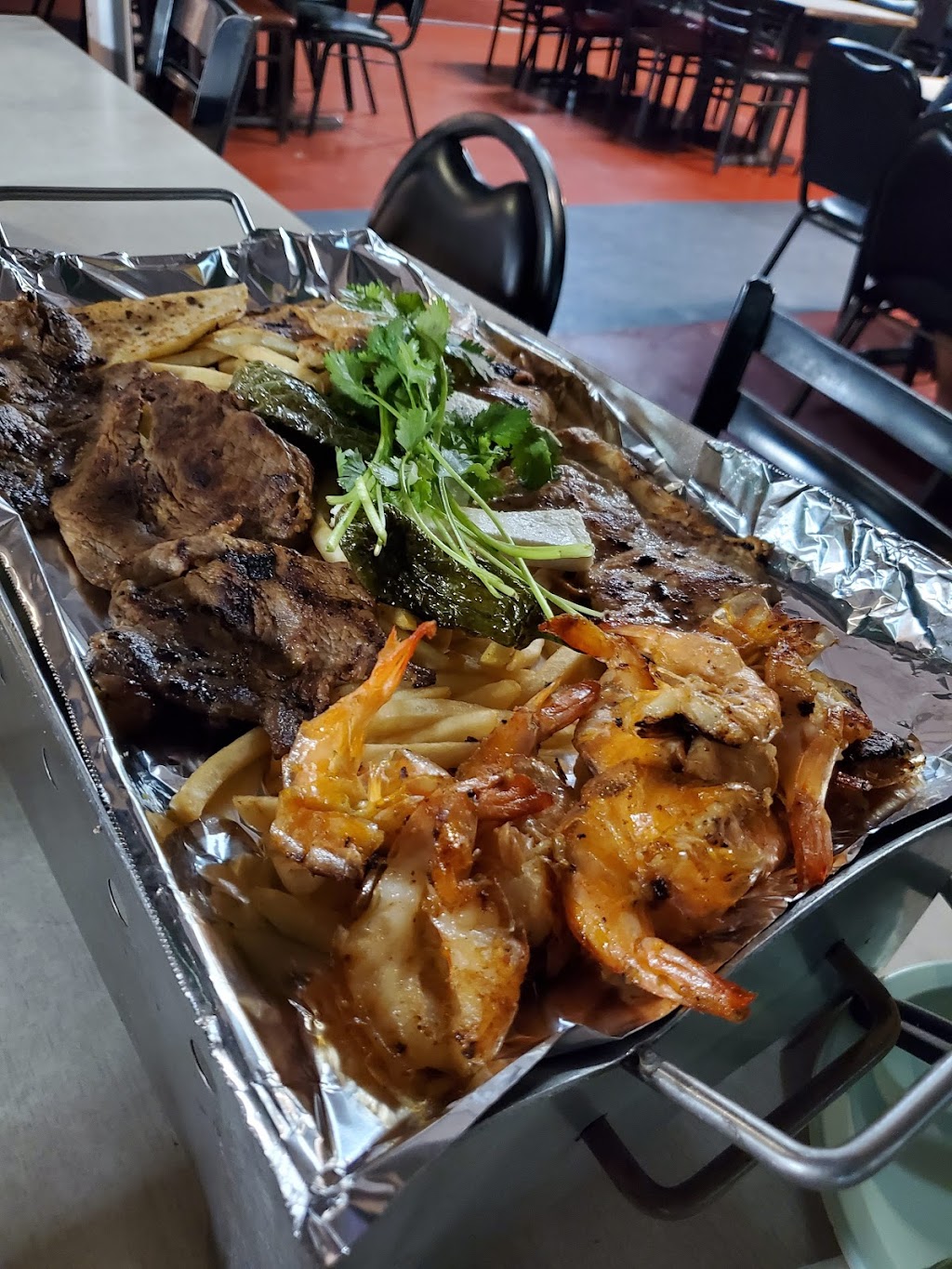 Mariscos el Tejado | restaurant | 1426 S Soto St, Los Angeles, CA 90023, USA | 3232616661 OR +1 323-261-6661