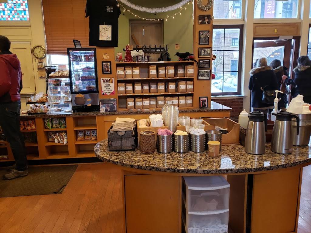 Daily Grind | cafe | 1720 Thames St, Baltimore, MD 21231, USA | 4105580399 OR +1 410-558-0399