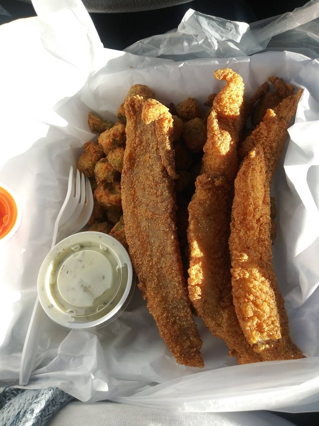 AJs Fish Market | restaurant | 16776 Lakeshore Dr, Lake Elsinore, CA 92530, USA | 9516745259 OR +1 951-674-5259