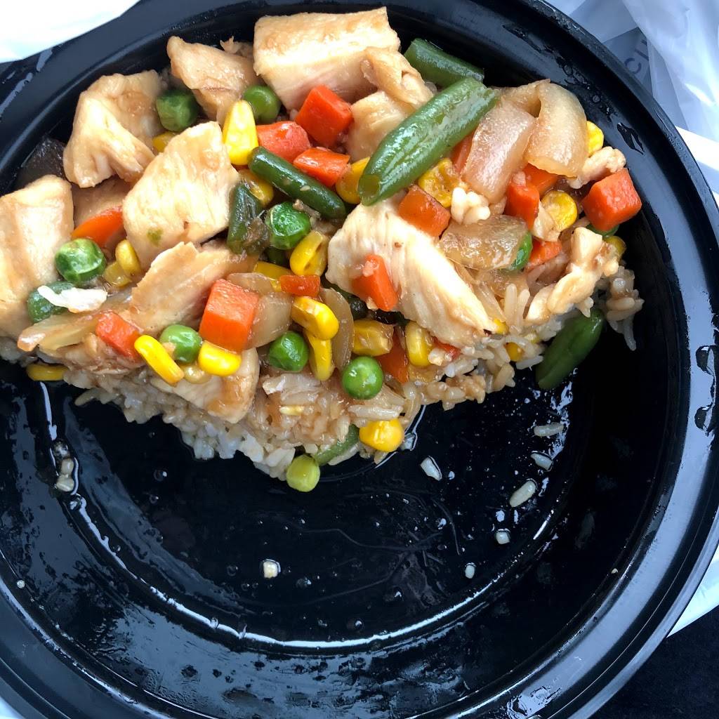 Pho 2000 | restaurant | 13045 Worldgate Dr, Herndon, VA 20170, USA | 7033978925 OR +1 703-397-8925