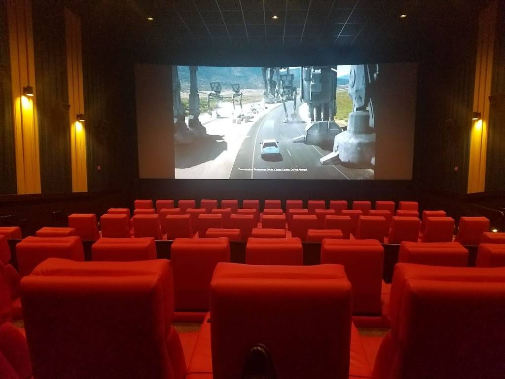 Cobb Daytona Luxury Theatres | restaurant | 1850 Legend lane E100, Daytona Beach, FL 32114, USA | 3869443922 OR +1 386-944-3922