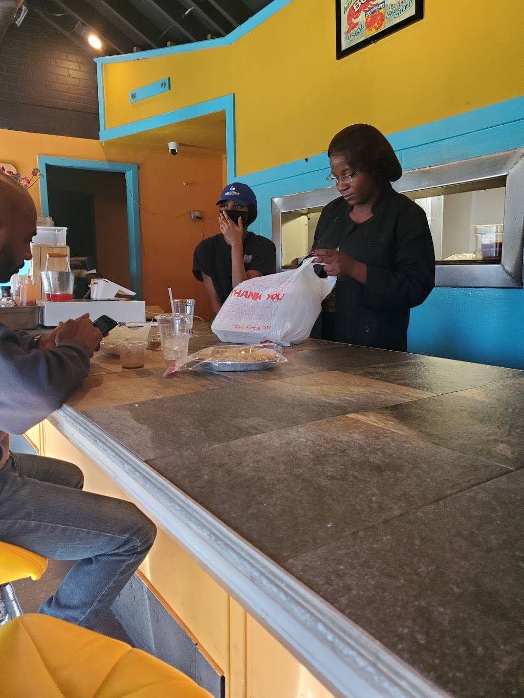 Zenas BBQ and Seafood Joint | restaurant | 339 University Ave SW, Atlanta, GA 30310, USA | 6789732913 OR +1 678-973-2913