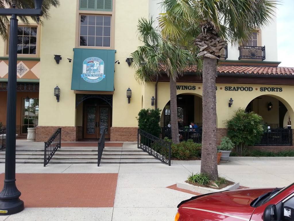 Gators Dockside The Villages | restaurant | 1004 Main St, Lady Lake, FL 32159, USA | 3524301377 OR +1 352-430-1377