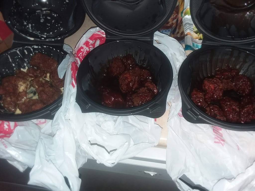 Pizza Hut | restaurant | 4440 E Main St, Whitehall, OH 43213, USA | 6142371565 OR +1 614-237-1565