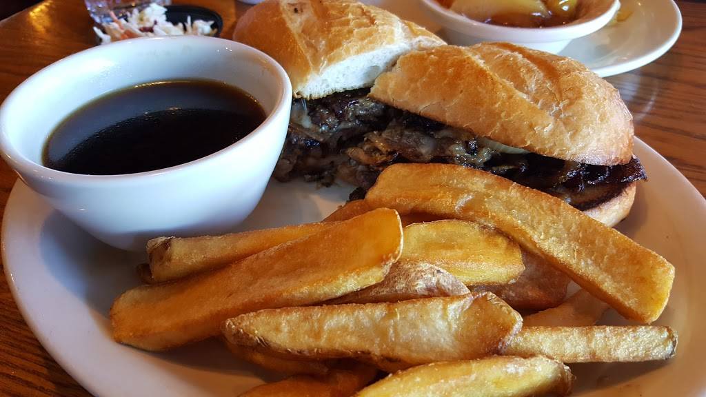 Cracker Barrel Old Country Store | restaurant | 1289 Coffeen St, Watertown, NY 13601, USA | 3157822460 OR +1 315-782-2460