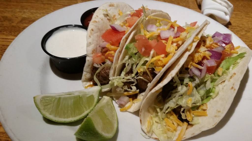 Alamo Steakhouse & Saloon | restaurant | 700 Broadway Ave, Mattoon, IL 61938, USA | 2172347337 OR +1 217-234-7337