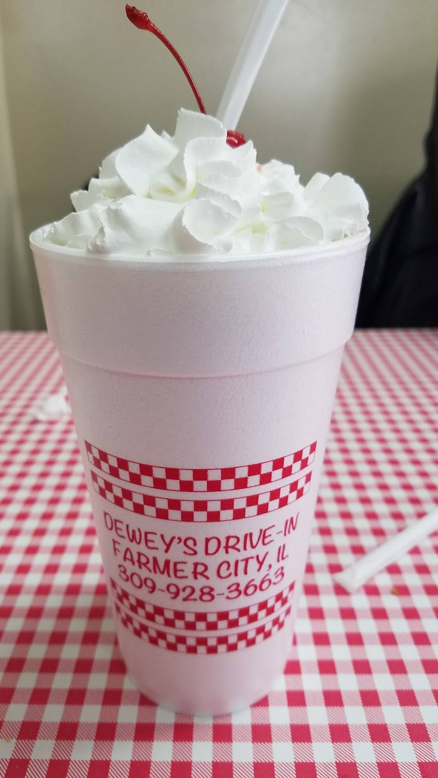 Deweys Drive-In | restaurant | 620 E Richardson St, Farmer City, IL 61842, USA | 3099283663 OR +1 309-928-3663