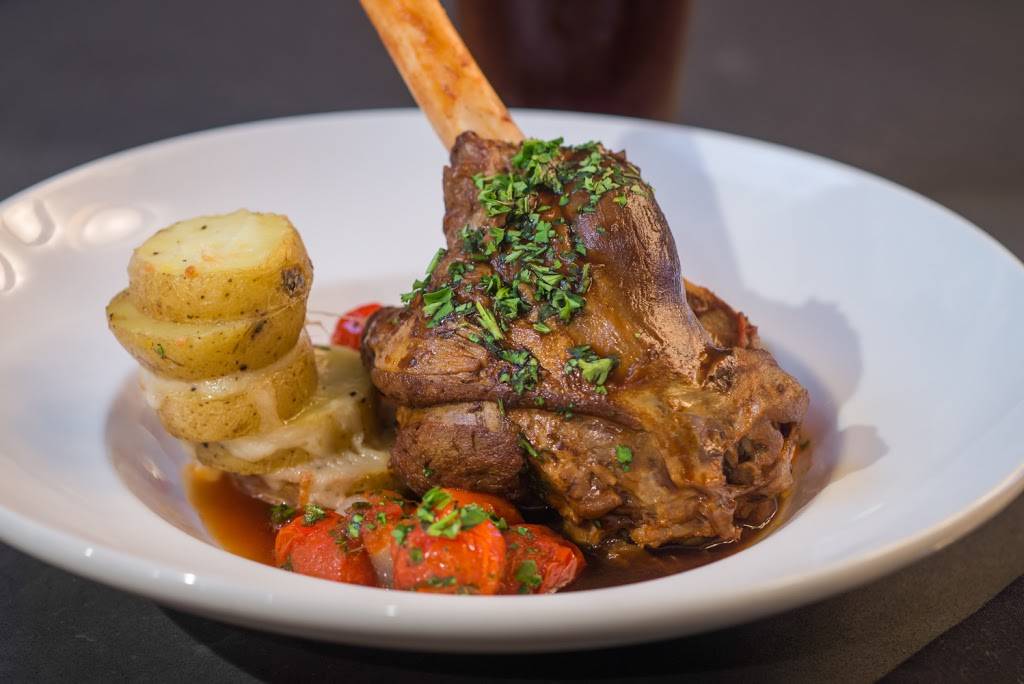 VUE Bar + Restaurant | restaurant | 2640 North Lakewood Blvd. Penthouse Level, Long Beach, CA 90815, USA | 5624985454 OR +1 562-498-5454