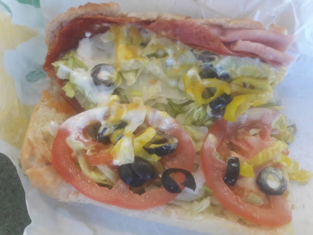 Subway | restaurant | 4101 Roswell Rd, Marietta, GA 30062, USA | 7705784457 OR +1 770-578-4457