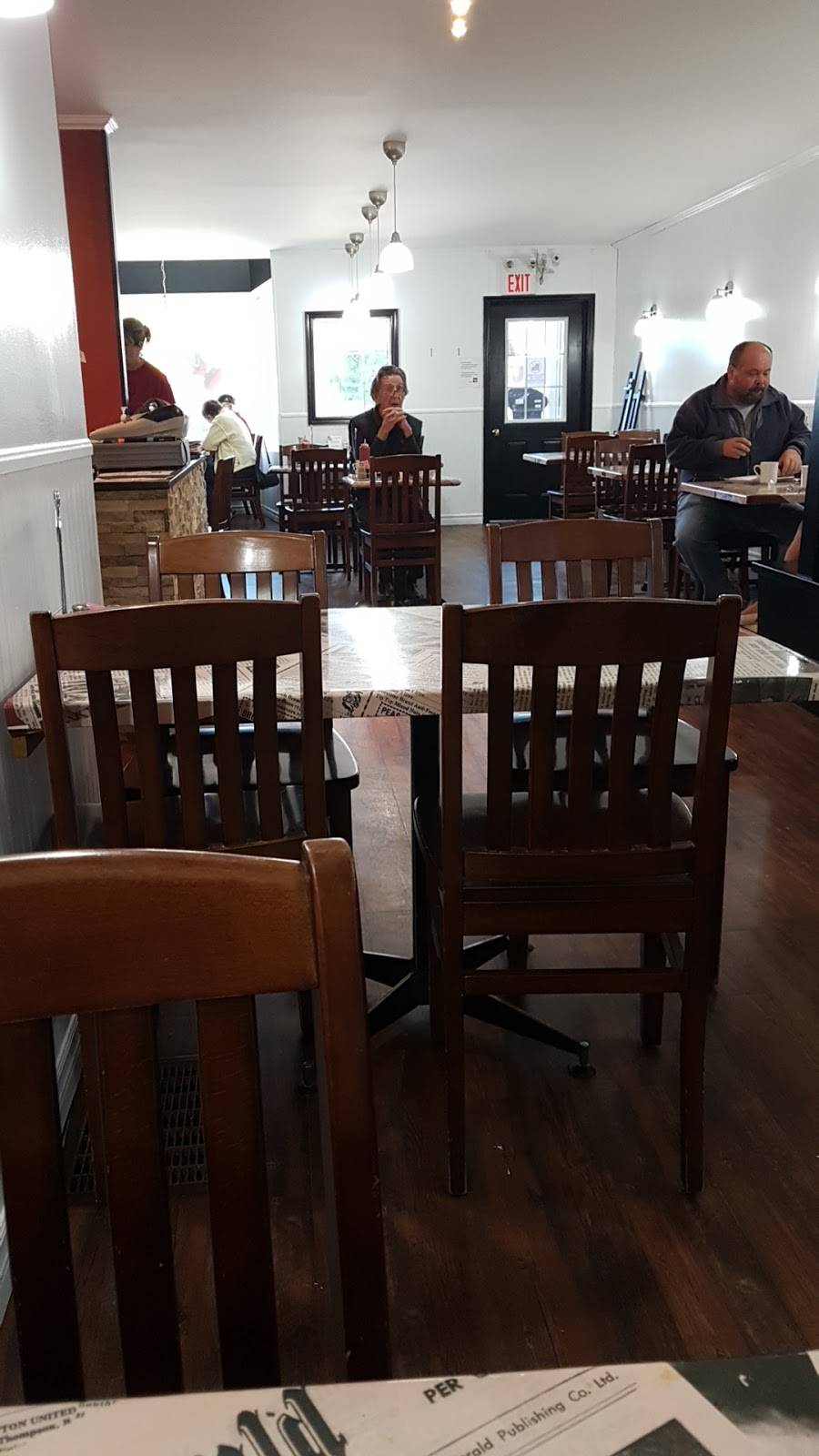 The Junction Family Restaurant | restaurant | 54 Proton St N, Dundalk, ON N0C 1B0, Canada | 5199233555 OR +1 519-923-3555